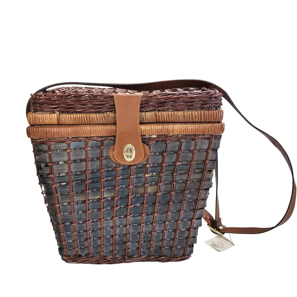 Pier 1 Vintage Wicker Rattan Picnic Basket Service for Two Plaid Lined‎ Utensils